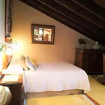 Heredad De La Cueste Country house Llenin