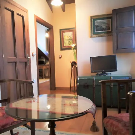 Heredad De La Cueste Landhaus Llenín