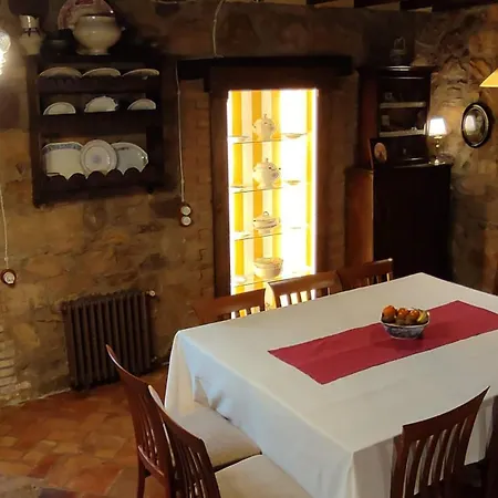 C.a. Heredad De La Cueste Casa rural Llenín