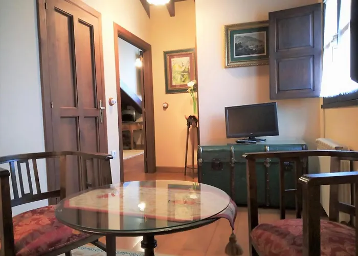 C.a. Heredad De La Cueste Casa rural Llenín