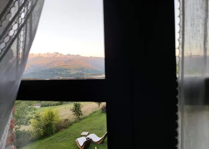 C.a. Heredad De La Cueste * Llenín